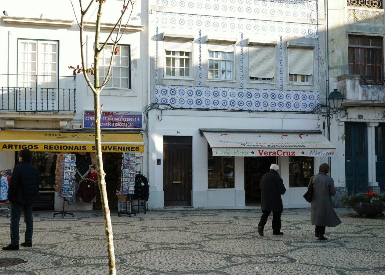 Appartamento Downtown Shelter - Casa Da Praca Aveiro Esterno foto